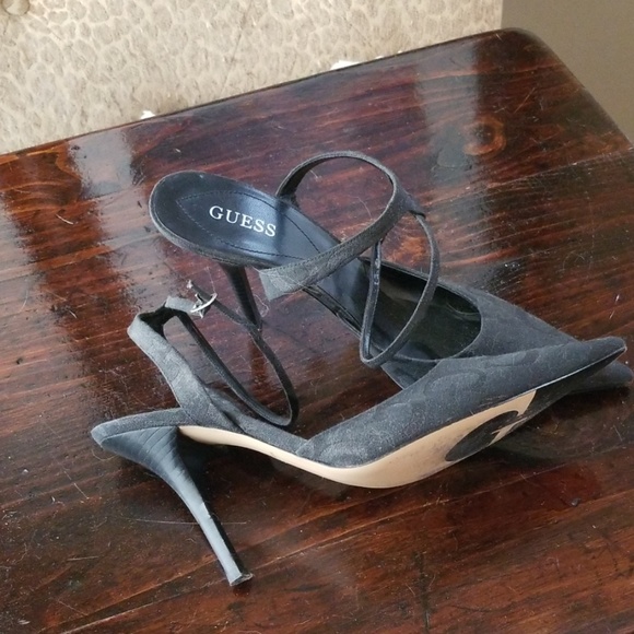 Heels - Picture 3 of 3